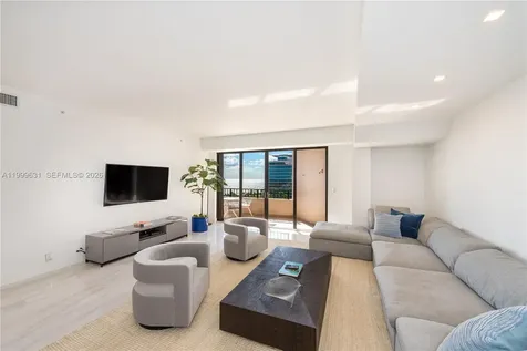 201 Crandon Boulevard Key Biscayne FL 33149