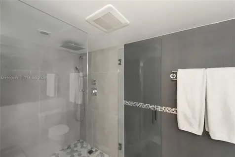 201 Crandon Boulevard Key Biscayne FL 33149