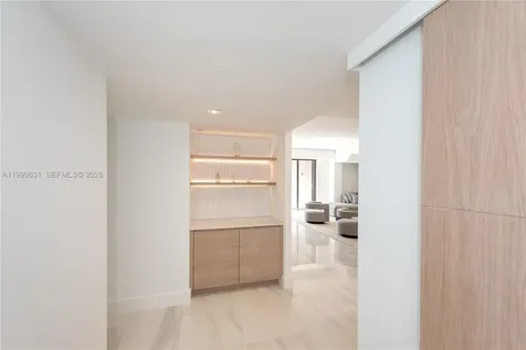 201 Crandon Boulevard Key Biscayne FL 33149