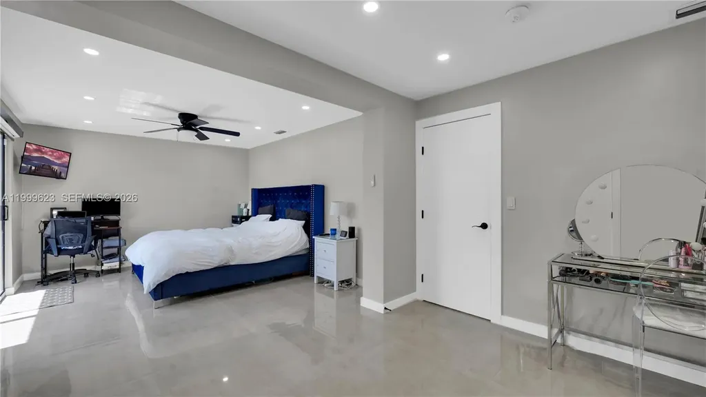 5316 Jackson Street Hollywood FL 33021