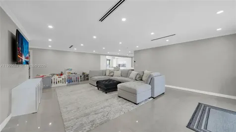 5316 Jackson Street Hollywood FL 33021
