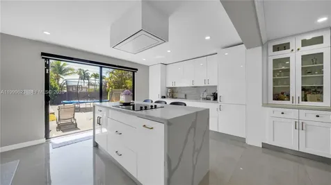 5316 Jackson Street Hollywood FL 33021