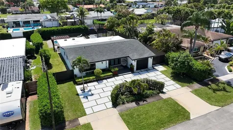 5316 Jackson Street Hollywood FL 33021