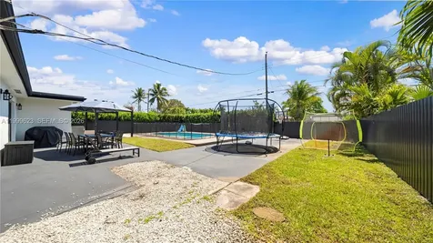 5316 Jackson Street Hollywood FL 33021