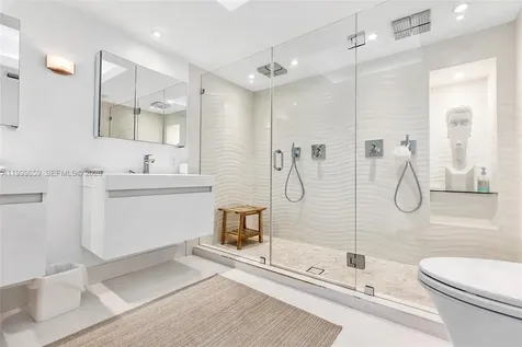 6301 Collins Avenue Miami Beach FL 33141