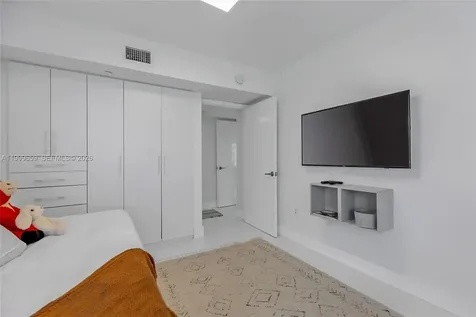 6301 Collins Avenue Miami Beach FL 33141