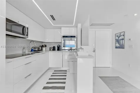 6301 Collins Avenue Miami Beach FL 33141