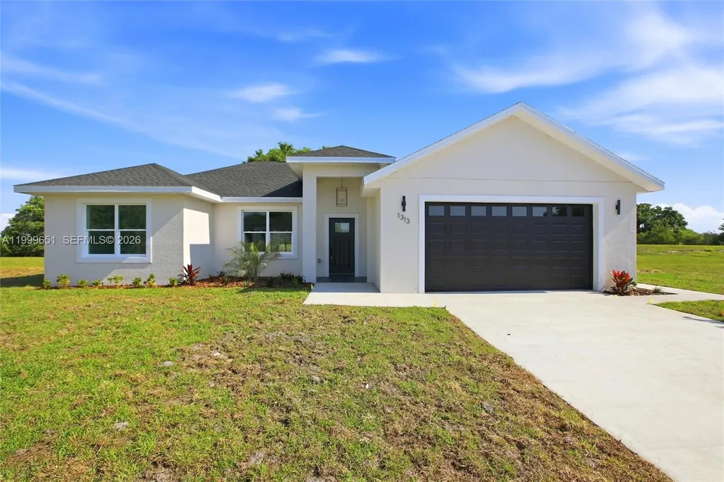 1313 Blue Heron Drive Sebring FL 33876
