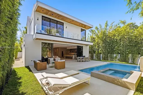 325 W 63rd Street Miami Beach FL 33141