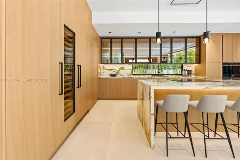 325 W 63rd Street Miami Beach FL 33141