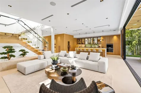 325 W 63rd Street Miami Beach FL 33141