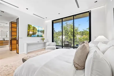 325 W 63rd Street Miami Beach FL 33141