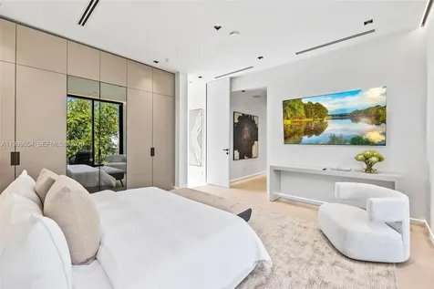 325 W 63rd Street Miami Beach FL 33141