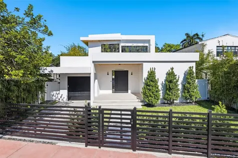 325 W 63rd Street Miami Beach FL 33141