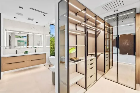 325 W 63rd Street Miami Beach FL 33141