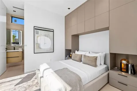 325 W 63rd Street Miami Beach FL 33141