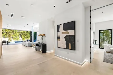 325 W 63rd Street Miami Beach FL 33141