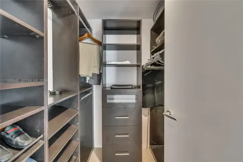 200 Biscayne Boulevard Way Miami FL 33131