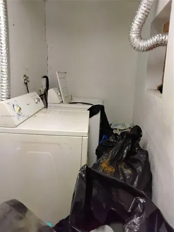 2124 NW 81st Street Miami FL 33147