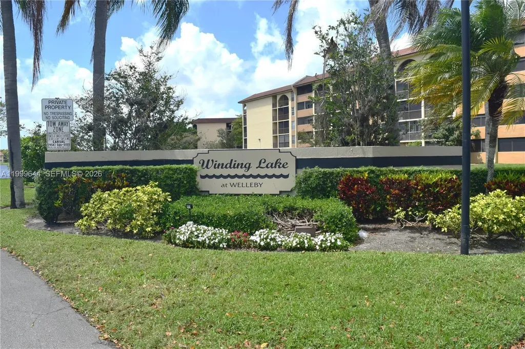 10013 Winding Lake Road Sunrise FL 33351