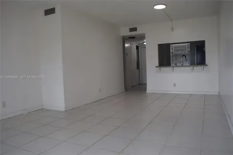 10013 Winding Lake Road Sunrise FL 33351