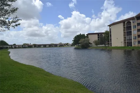 10013 Winding Lake Road Sunrise FL 33351
