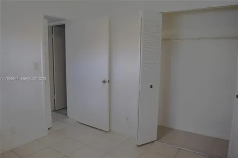 10013 Winding Lake Road Sunrise FL 33351
