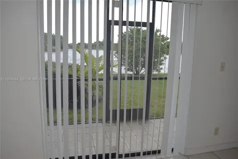 10013 Winding Lake Road Sunrise FL 33351