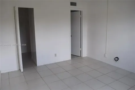 10013 Winding Lake Road Sunrise FL 33351