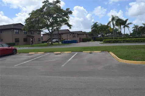 10013 Winding Lake Road Sunrise FL 33351