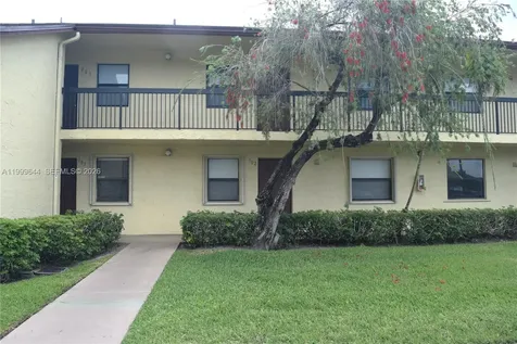 10013 Winding Lake Road Sunrise FL 33351