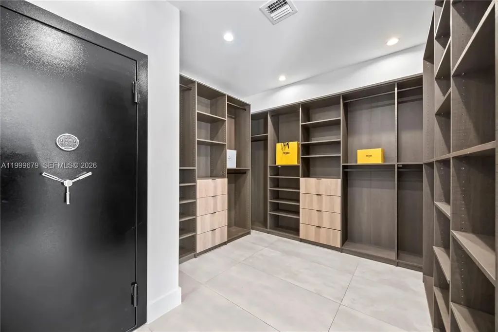 2613 Center Avenue Fort Lauderdale FL 33308