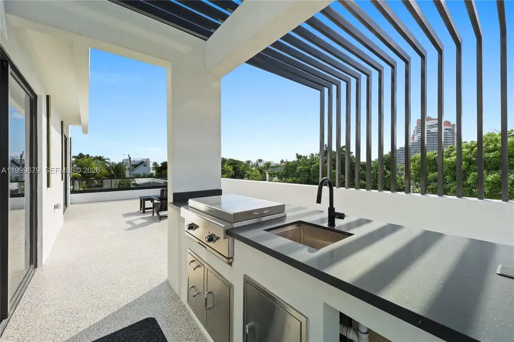 2613 Center Avenue Fort Lauderdale FL 33308