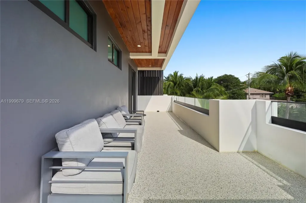 2613 Center Avenue Fort Lauderdale FL 33308