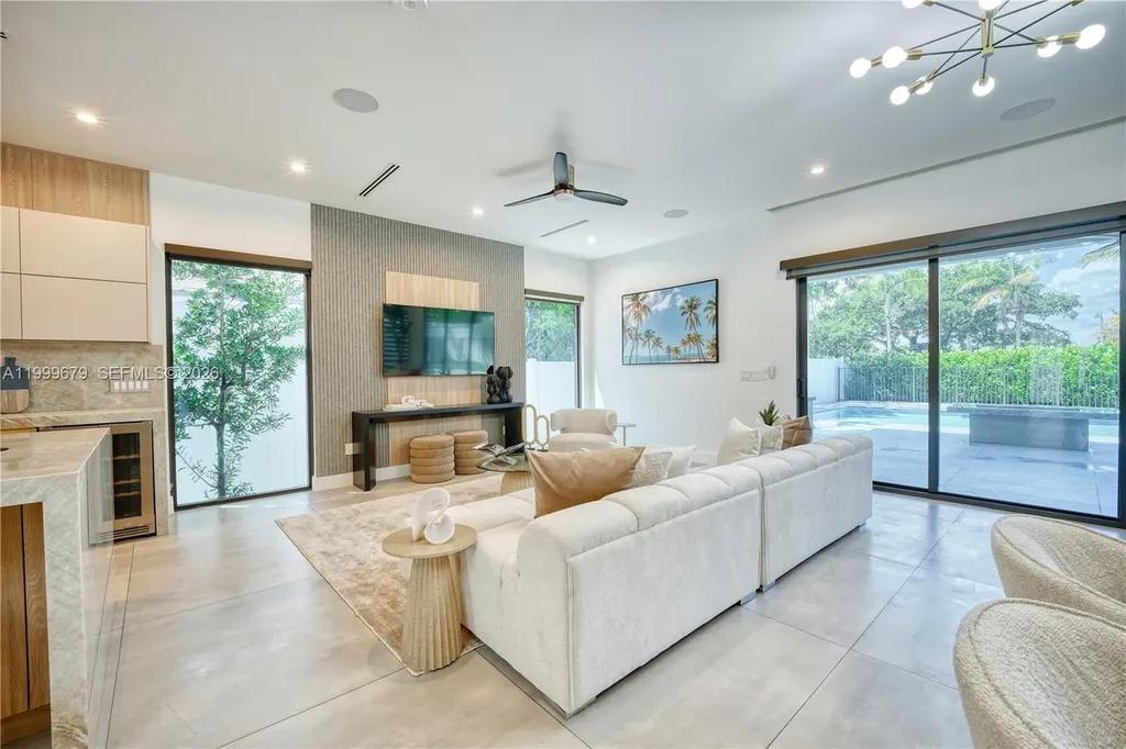 2613 Center Avenue Fort Lauderdale FL 33308