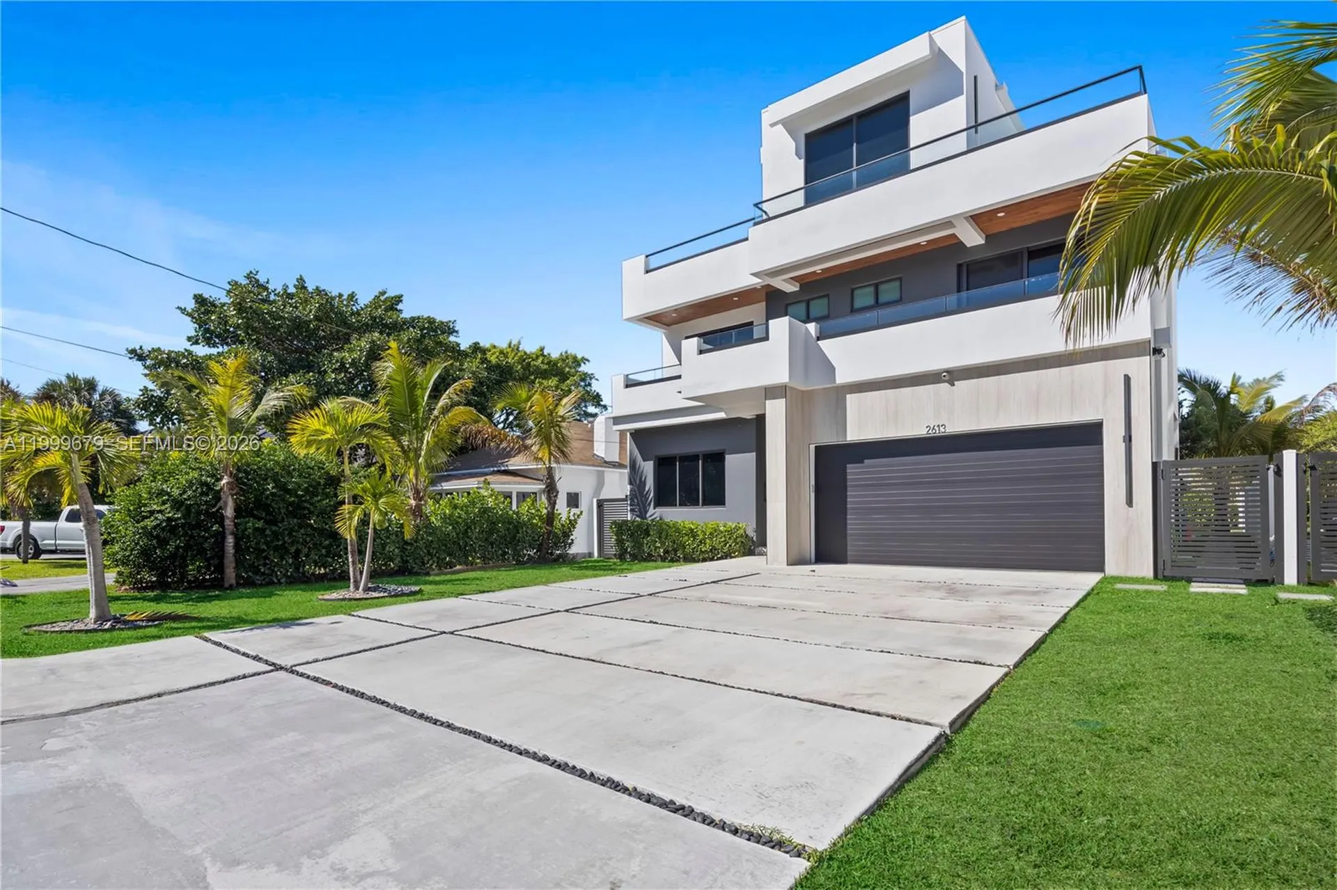 2613 Center Avenue Fort Lauderdale FL 33308