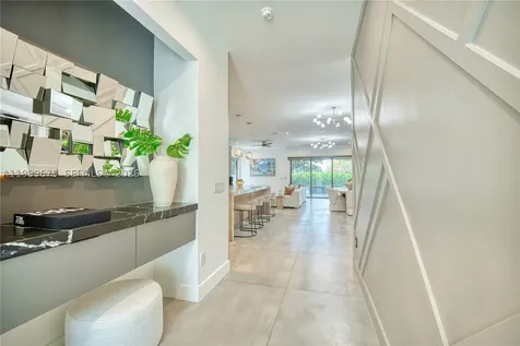 2613 Center Avenue Fort Lauderdale FL 33308