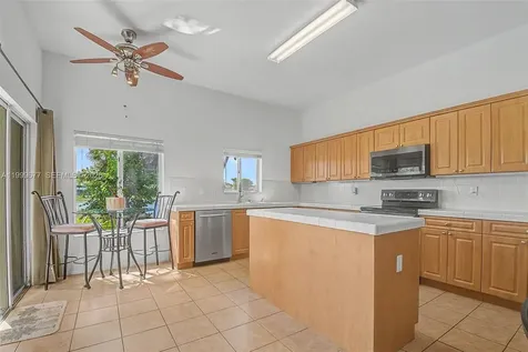 2020 SE 23rd Avenue Homestead FL 33035