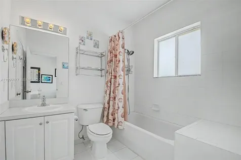 2020 SE 23rd Avenue Homestead FL 33035
