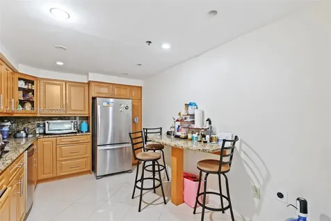 17600 N Bay Road Sunny Isles Beach FL 33160