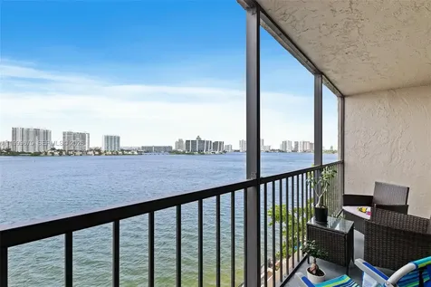 17600 N Bay Road Sunny Isles Beach FL 33160