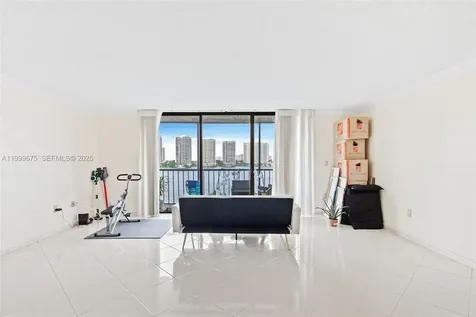 17600 N Bay Road Sunny Isles Beach FL 33160