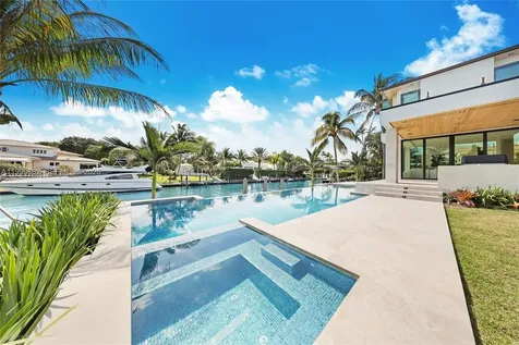 770 Lake Road Miami FL 33137