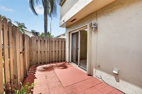 10845 NW 8th Street Pembroke Pines FL 33026