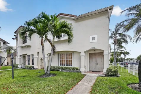 10845 NW 8th Street Pembroke Pines FL 33026