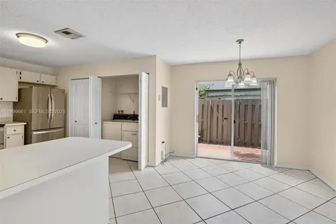 10845 NW 8th Street Pembroke Pines FL 33026