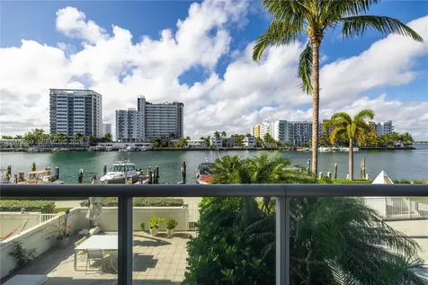 7928 East Drive North Bay Village FL 33141
