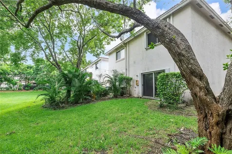 7659 Tamarac Island Circle Tamarac FL 33321