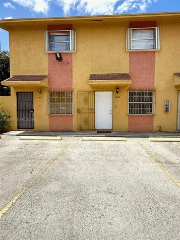 1460 W 41st Street Hialeah FL 33012