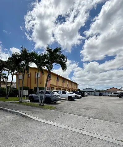1460 W 41st Street Hialeah FL 33012